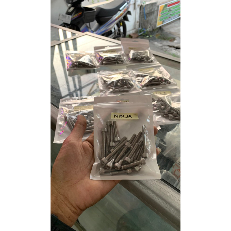 Baut(L)StenlisBlockMesinNinja