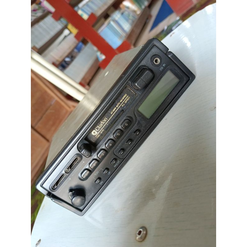 Radio  Antik Vintage, Tipe Radio Mobil Toyota, MP3 JVC  Display Song title atau judul lagu. Radio FM