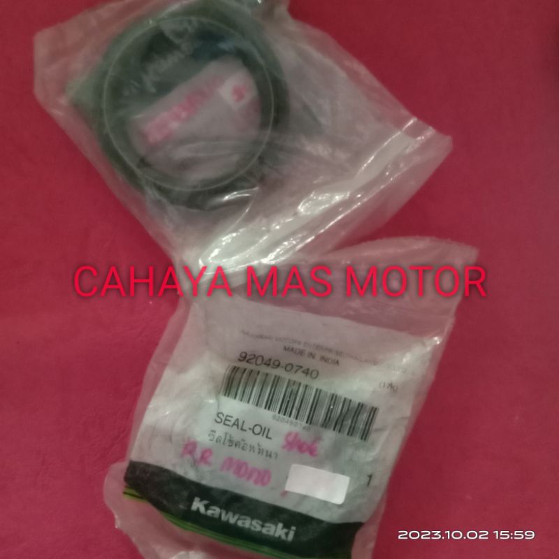 Seal Oil Kawasaki ER250CDF 92049-0740