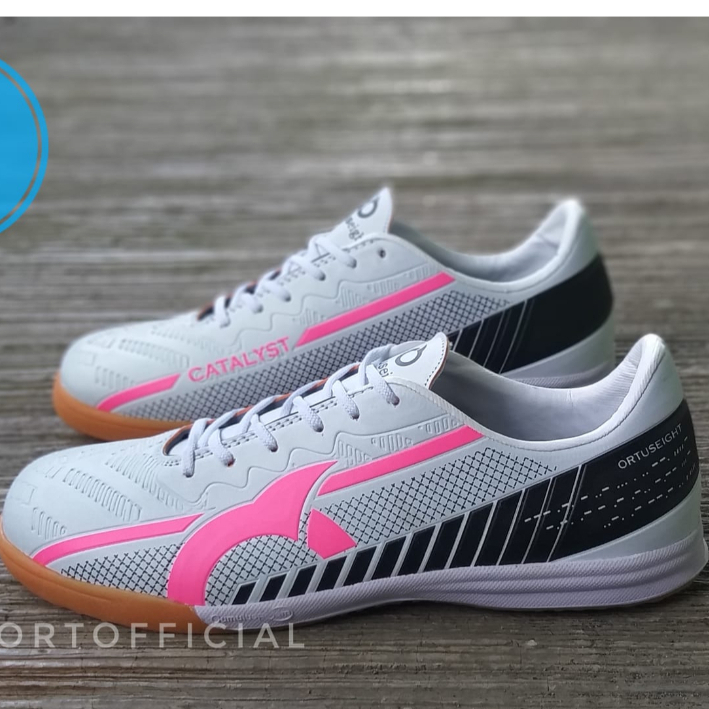 CUCI GUDANG SEPATU FUTSAL