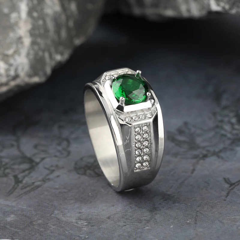 Cincin Pria Minimalis Elegan Batu Zamrud Cubic Zirconia Ring Titanium Real