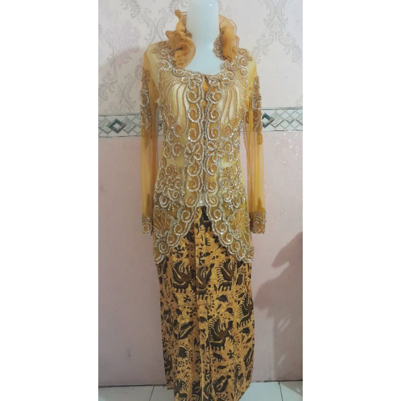 1 set Kebaya Pengantin Full Payet kuning