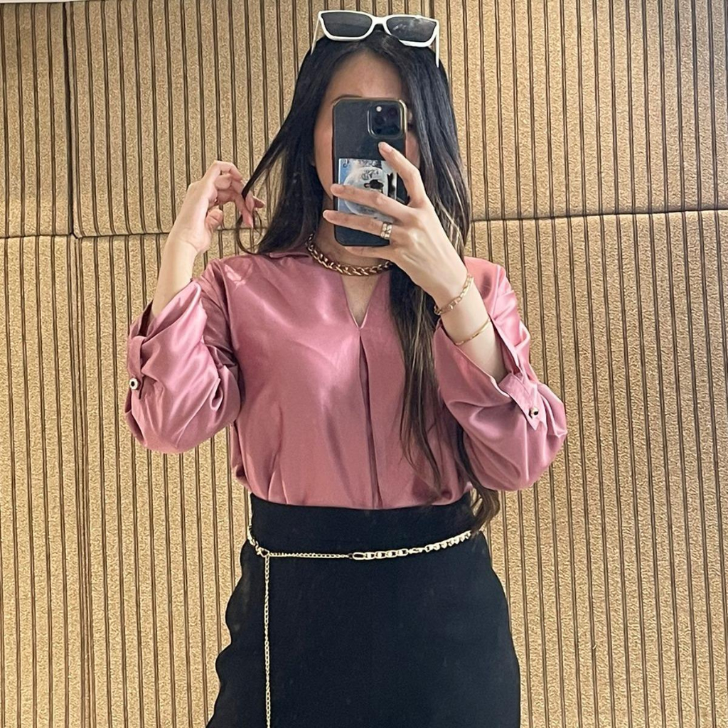 Tavia Top Satin / blouse bahan satin by bombshellofficial / satin blouse