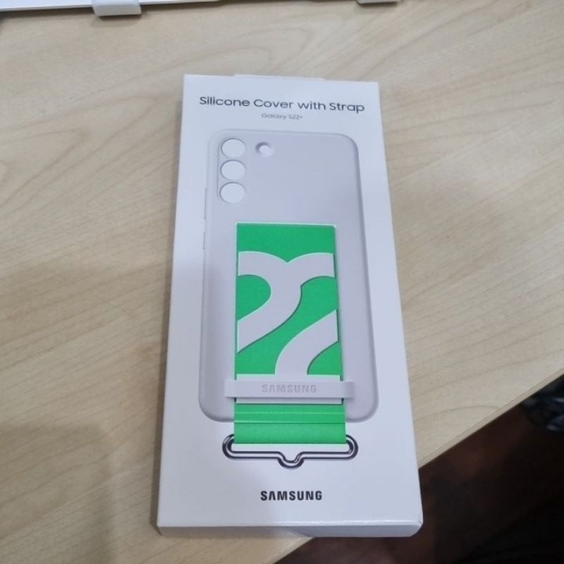 Samsung S22+ silicone cover case with strap