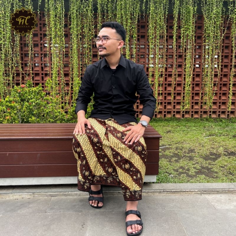 Sarung Batik Mannan Eksklusif Semi Tulis