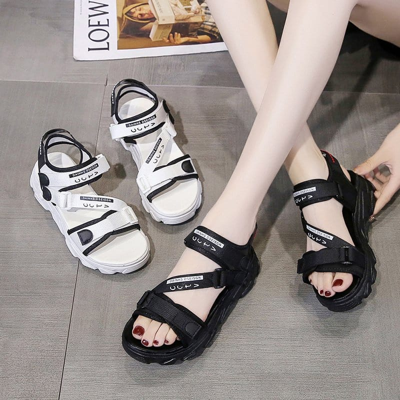 Sandal Wanita Terbaru Sendal Gunung Korea Cewek Casual Kekinian Premium