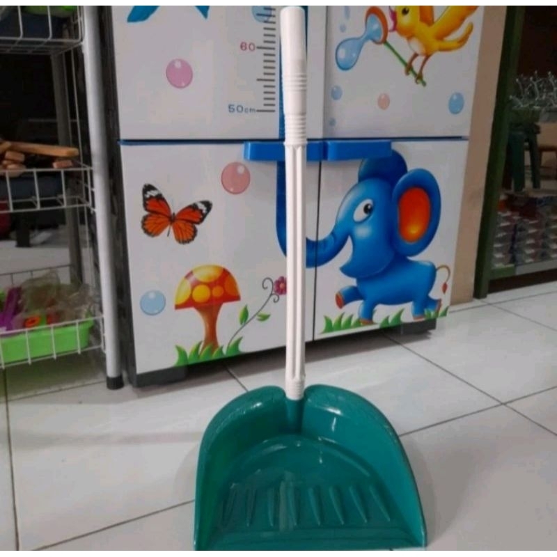 Cikrak Gagang Plastik GARDENIA / Serokan sampah Daun / Pengki Multiplast