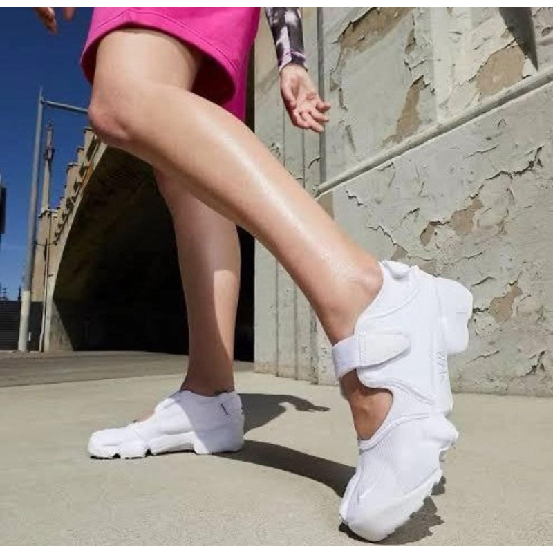 Nike rift putih