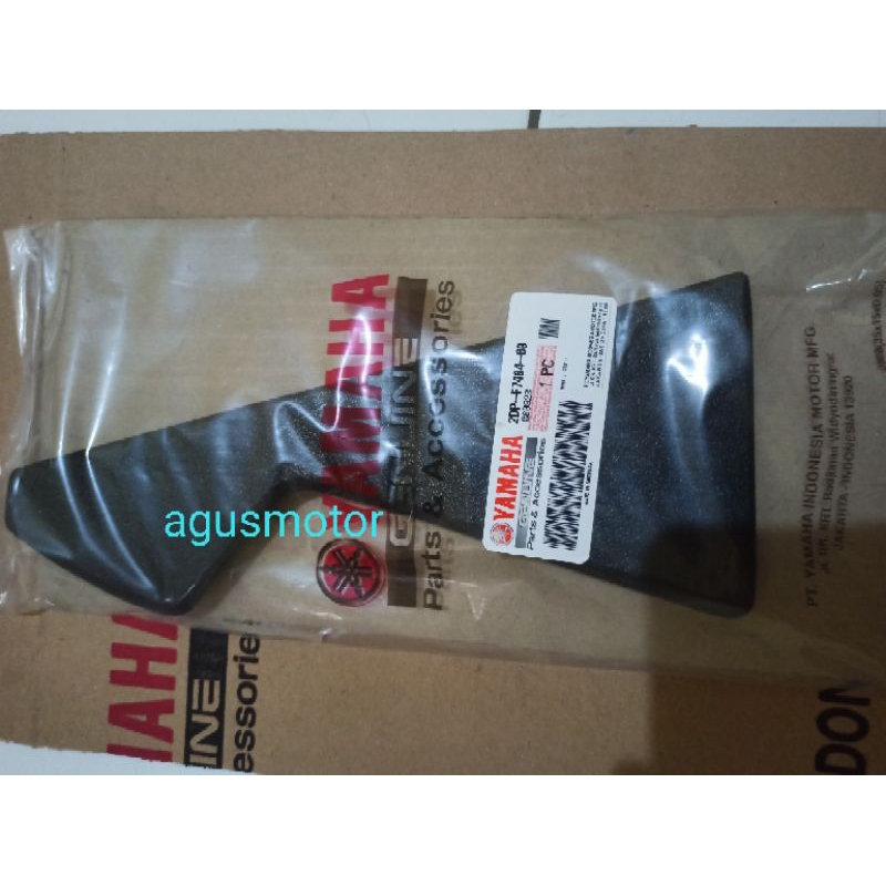 Karet karpet injekan kaki nmax old kanan bagian depan original