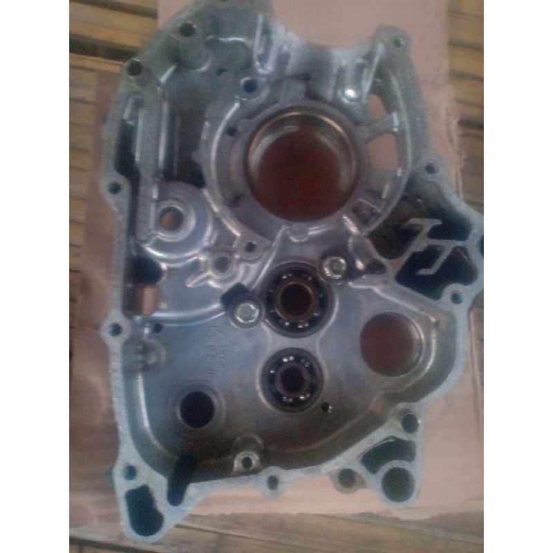 CRANKCASE KRENGKES KANAN.HONDA REVO ABSOLUT.BALDE.REVO VIT.BALDE FI./ORIGINAL.
