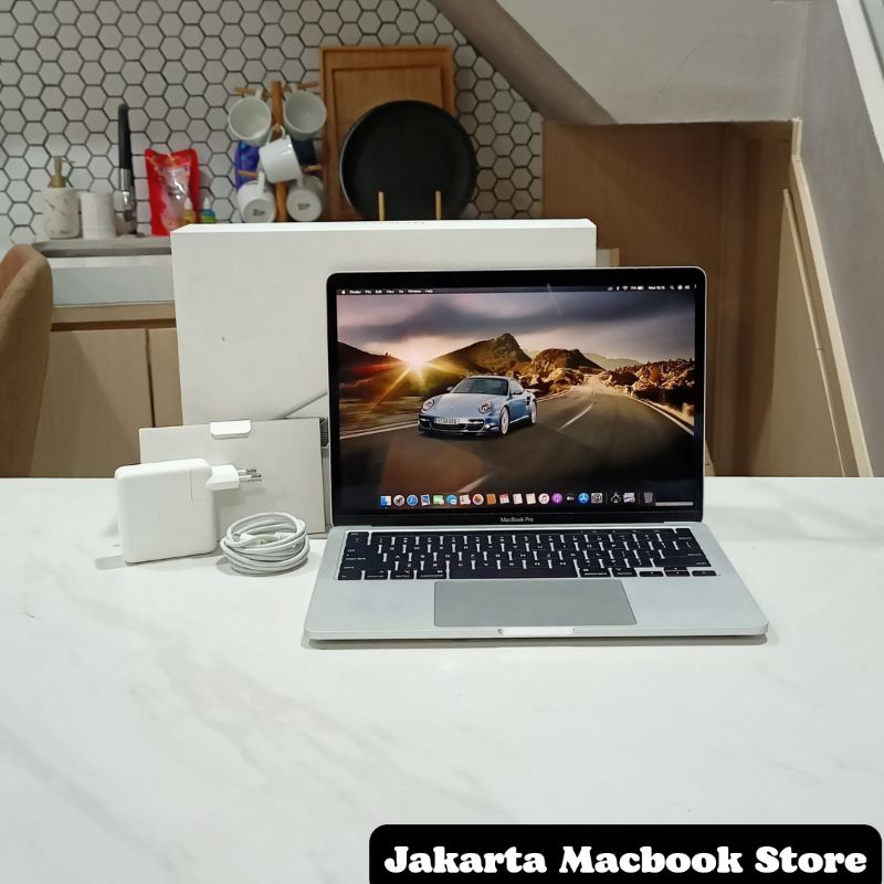 MacBook Pro 2020 Ex iBox Core i5 Ram 8GB SSD 512GB Touchbar