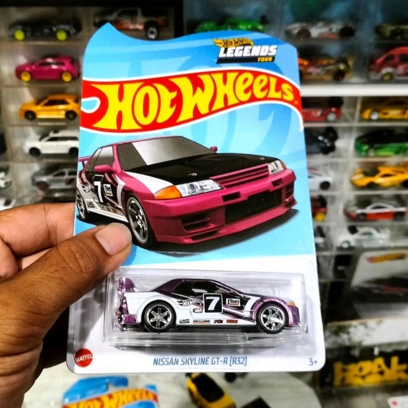 hot wheels nissan skyline gtr r32 tour legend