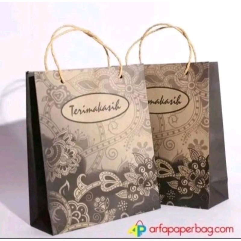 

(GROSIIRR) PAPERBAG MOTIF BATIK MURAH /PAPERBAG MOTIF TAS KERTAS MOTIF BATIK 50 PCS (27×21×5)