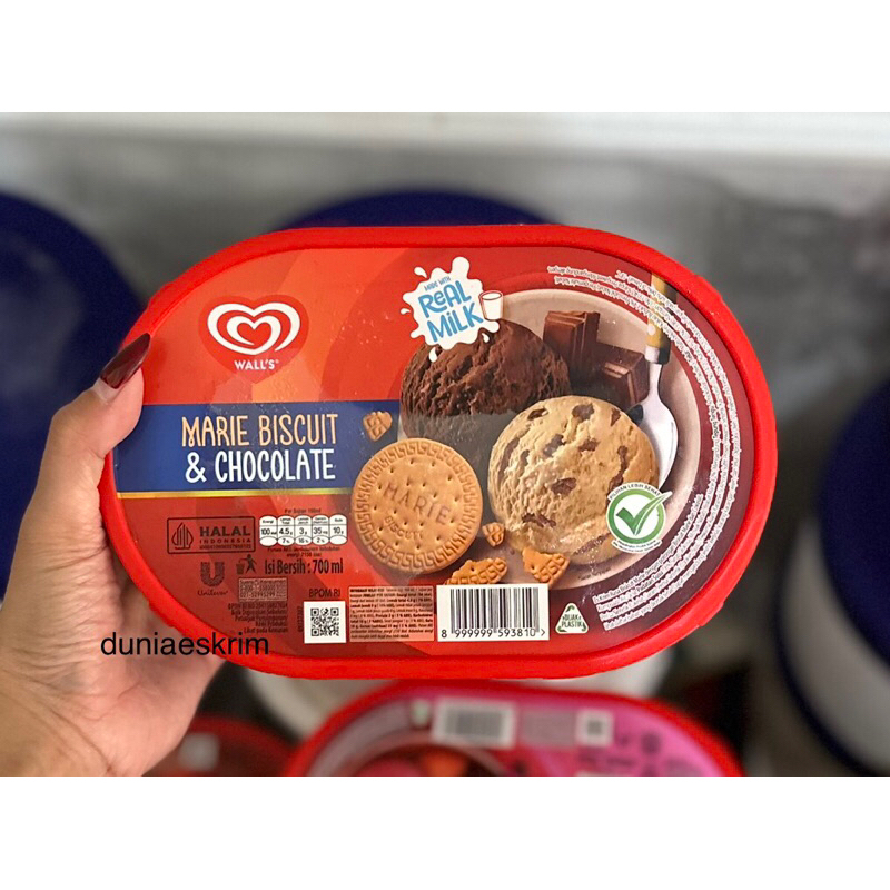 Walls Ice Cream Marie Biscuit &amp; Chocolate 700ml