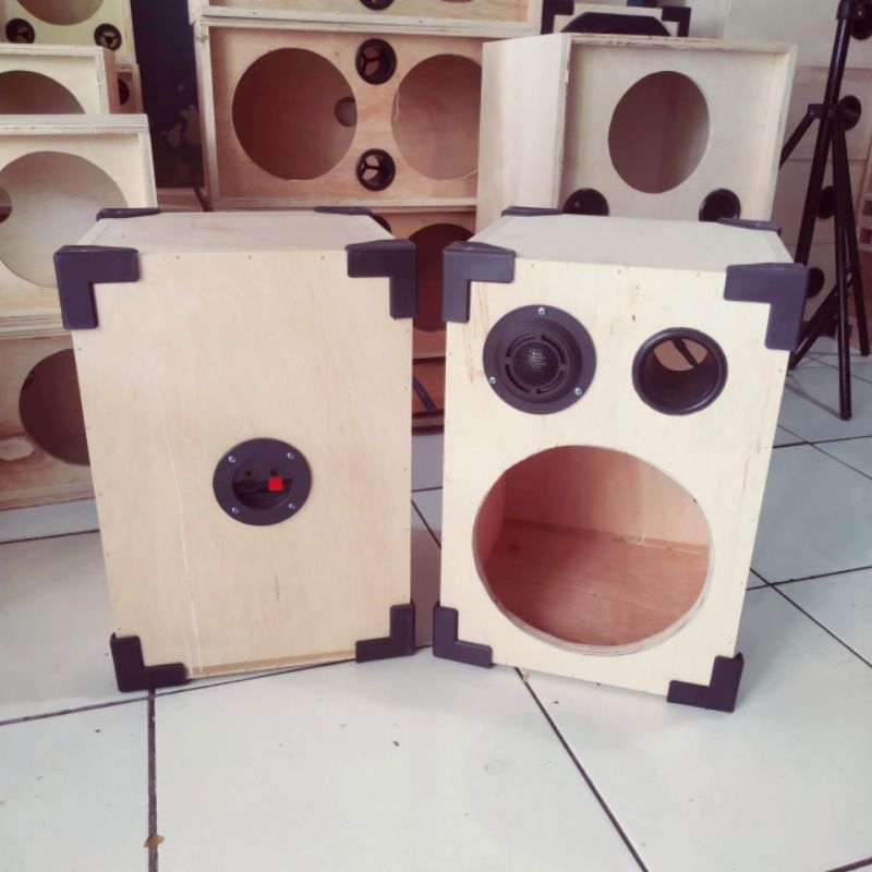 Box speaker 8 inch + twetter triplek 12mm