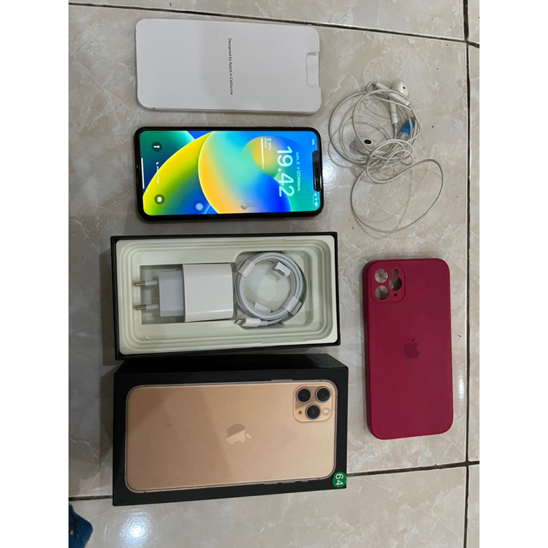 IPHONE 11 promax (second hand)