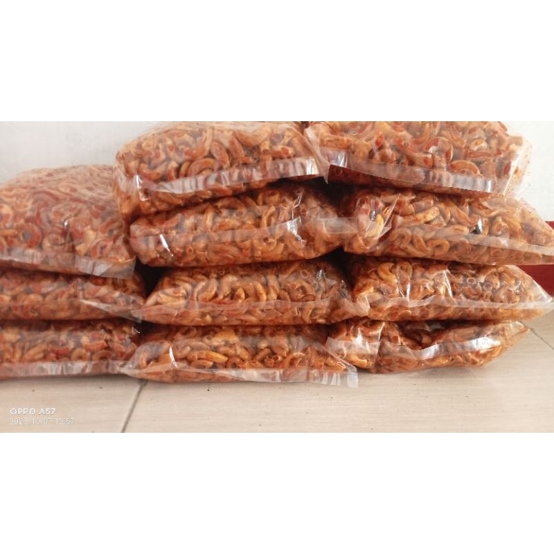 

makroni bantet/cikruh pedas daun jeruk/makroni cikruh 500g