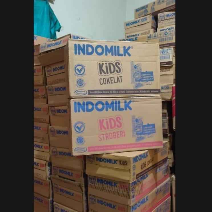 

INDOMILK KIDS SUSU UHT 115 ML | 1 KARTON/DUS RASA COKLAT STRWABERRY Milk Strawberry