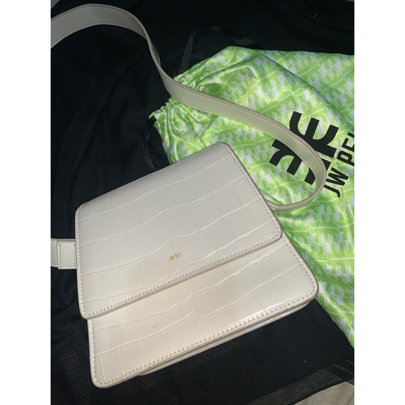 bag jw pei