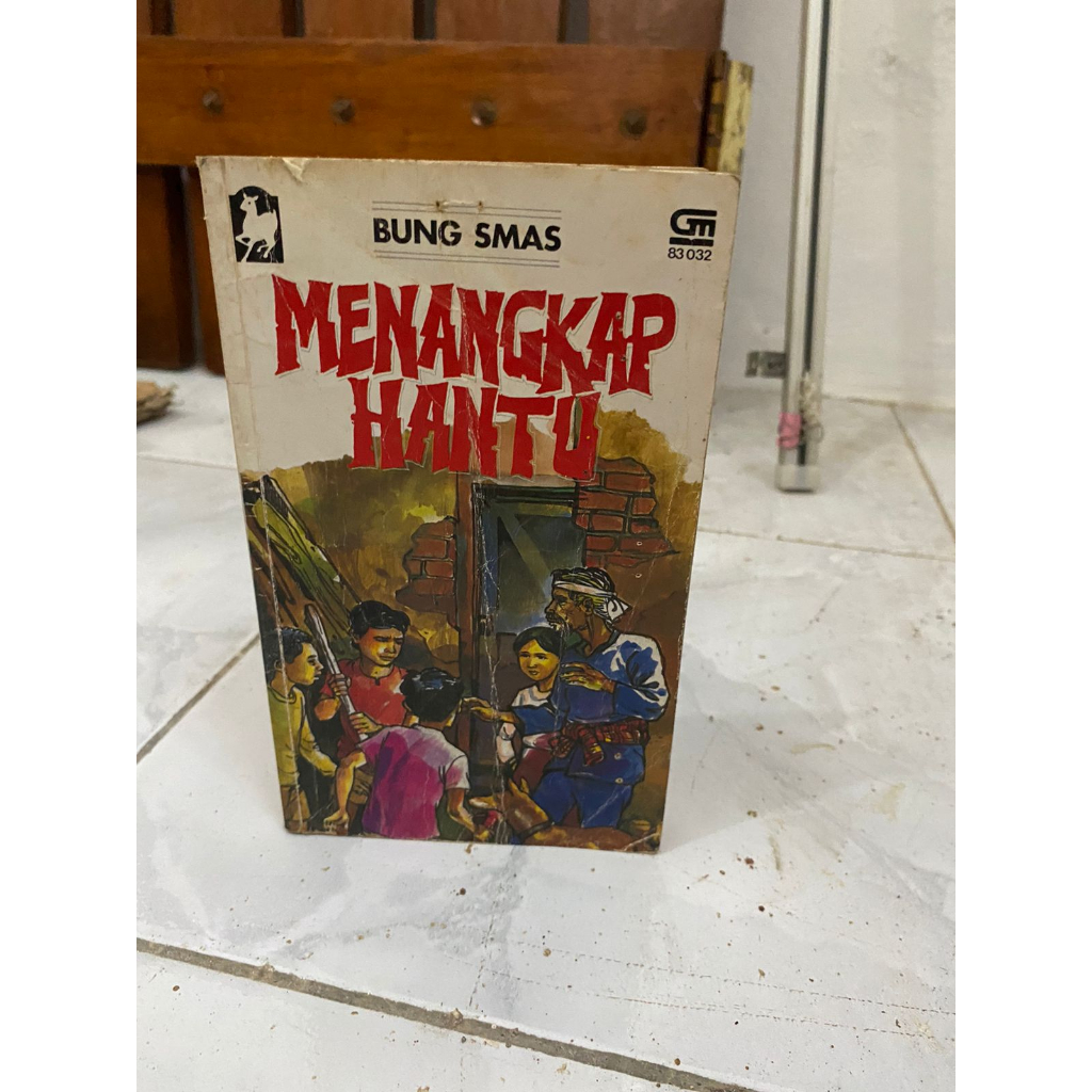 Novel Menangkap Hantu - Bung smas