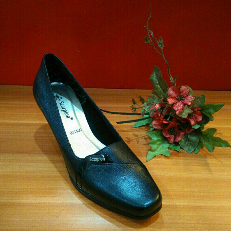 Sepatu Scorpion 021409