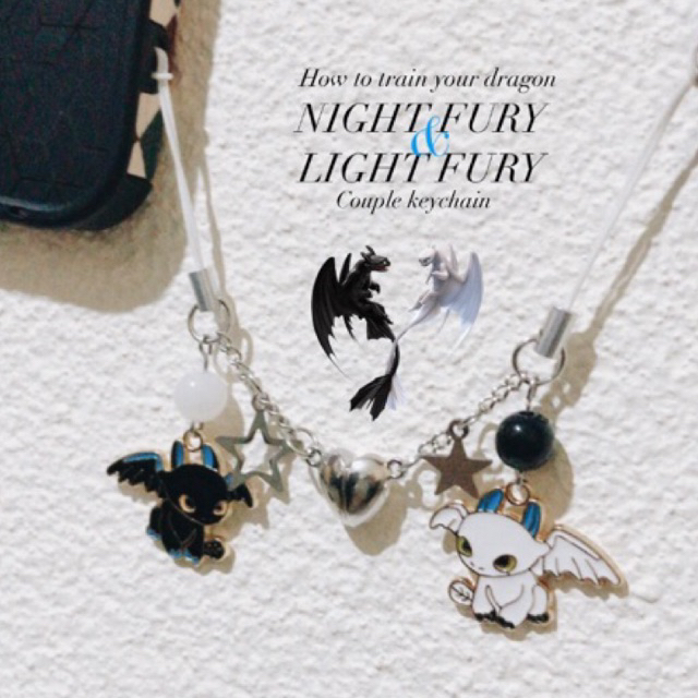 Toothless/How to train your dragon couple keychain/phone strap