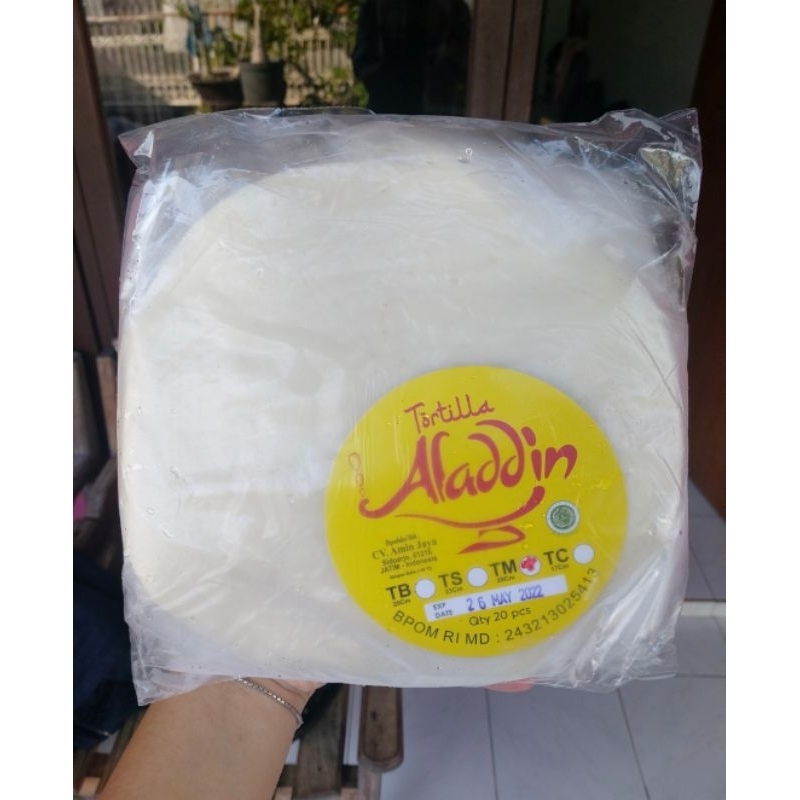 

kulit tortilla atau kulit kebab ukuran 20cm isi 20pcs