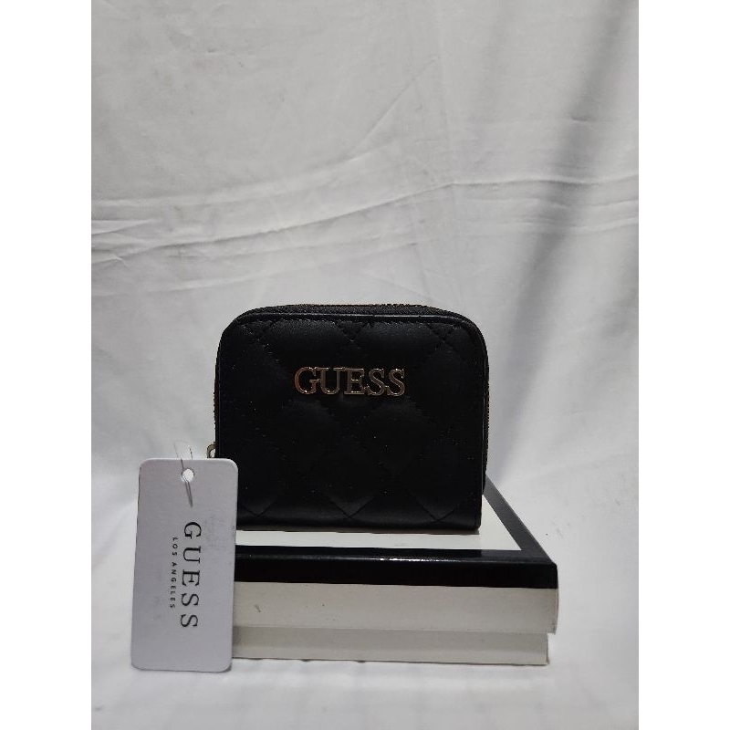 Dompet Lipat Kecil Guess