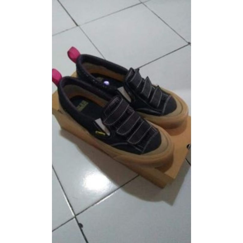 Thunderbear easton devera VIIII