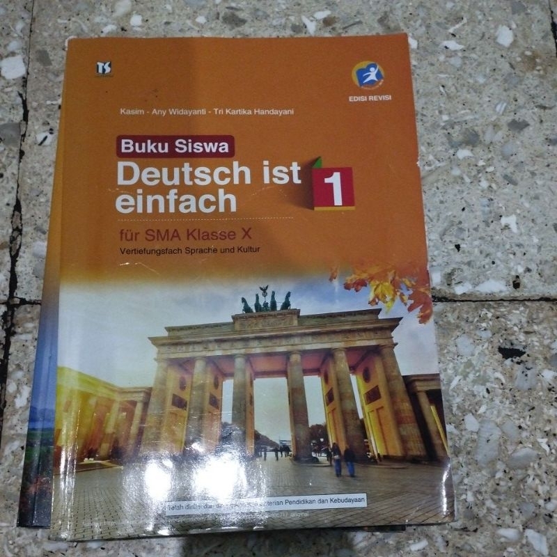 Buku Siswa Deutsch ist einfach untuk SMA kelas 10