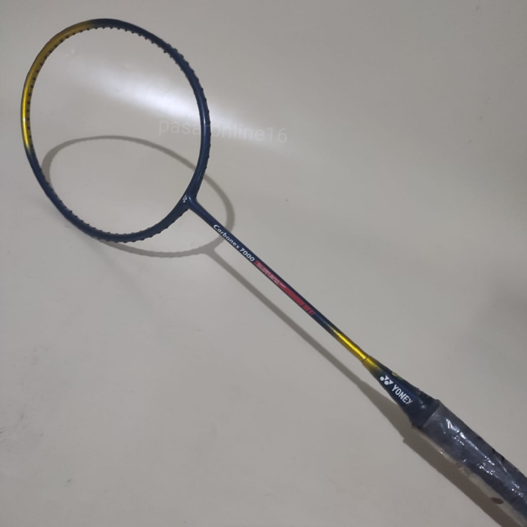 RAKET YONEX CARBONEX 7000