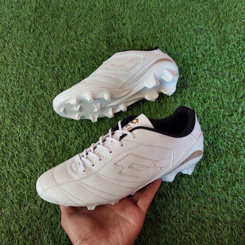 NEW DEALS Sepatu sepakbola Lotto // Sepatu bola lotto terbaru