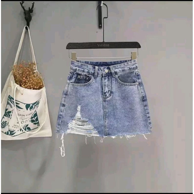 rok_jeans_pendek_wanita_jumbo_sobek_repped_korean_style