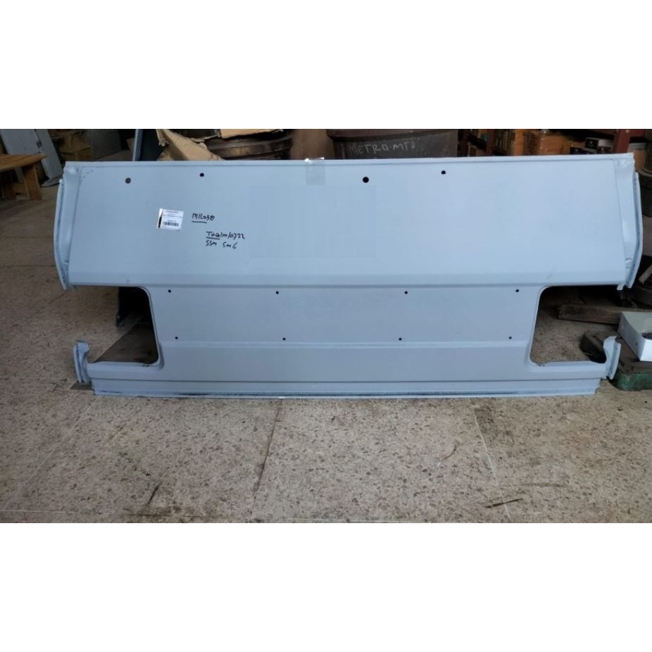 kedok depan mitsubishi L300 ORI Totok panel kedok