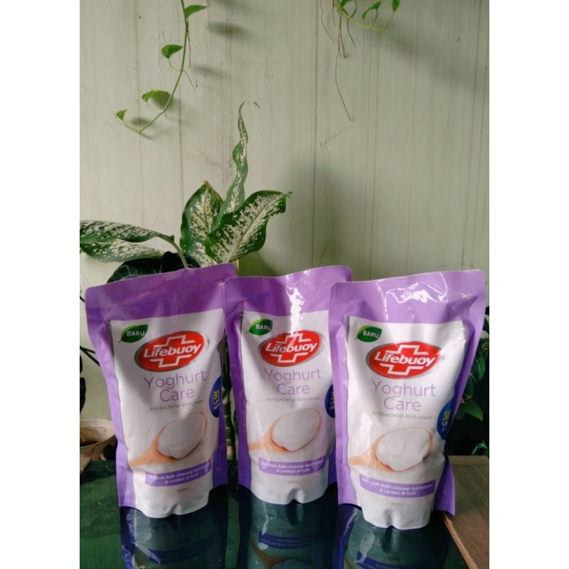 Lifebuoy Sabun Mandi Cair Yoghurt Care Refill 825ml - Body Wash Yogurt