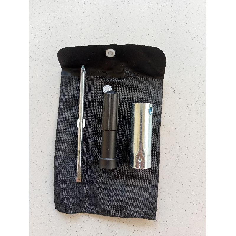 Tolkit kunci busi dan obeng original honda ahm