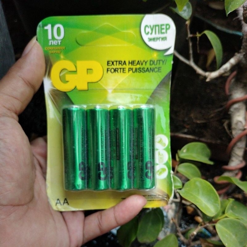 Baterai gp alkaline AA/A2 1.5V hijau isi 4 pc baterai sekali pakai