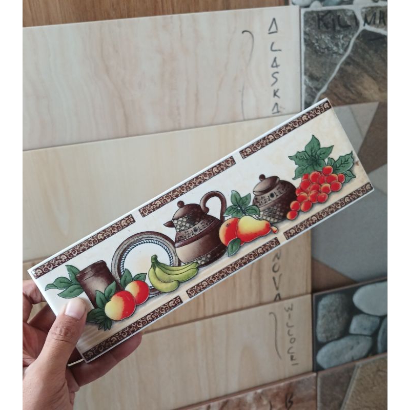 list keramik dinding 8x25 lis estetik list dinding