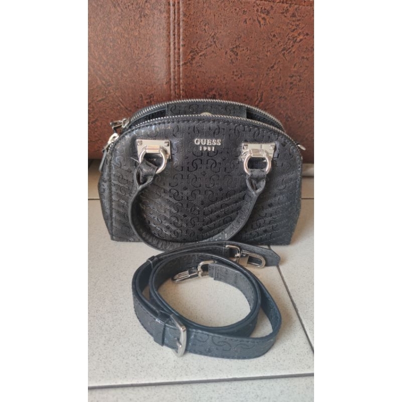 Sling Bag Guess Original