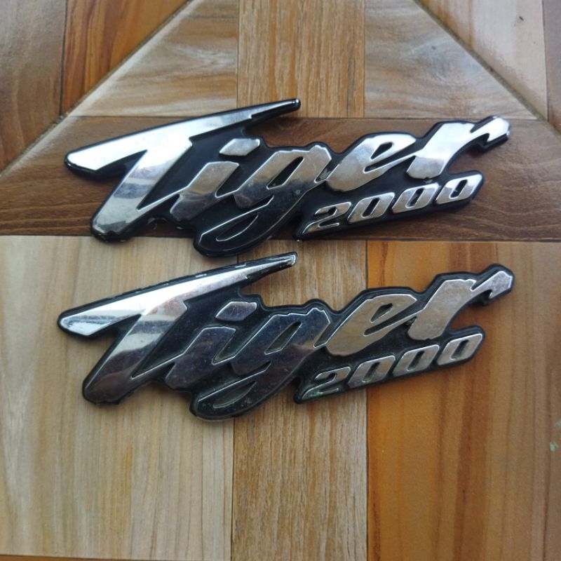 logo tangki emblem tangki Honda tiger Tiger 2000 seccond original