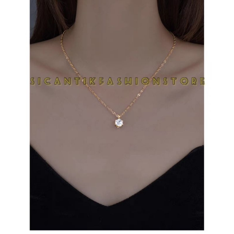 Kalung Rantai Titanium Liontin Mata Satu Fashion Wanita Terlaris Anti Karat Tidak Luntur Perhiasan Harian Perempuan