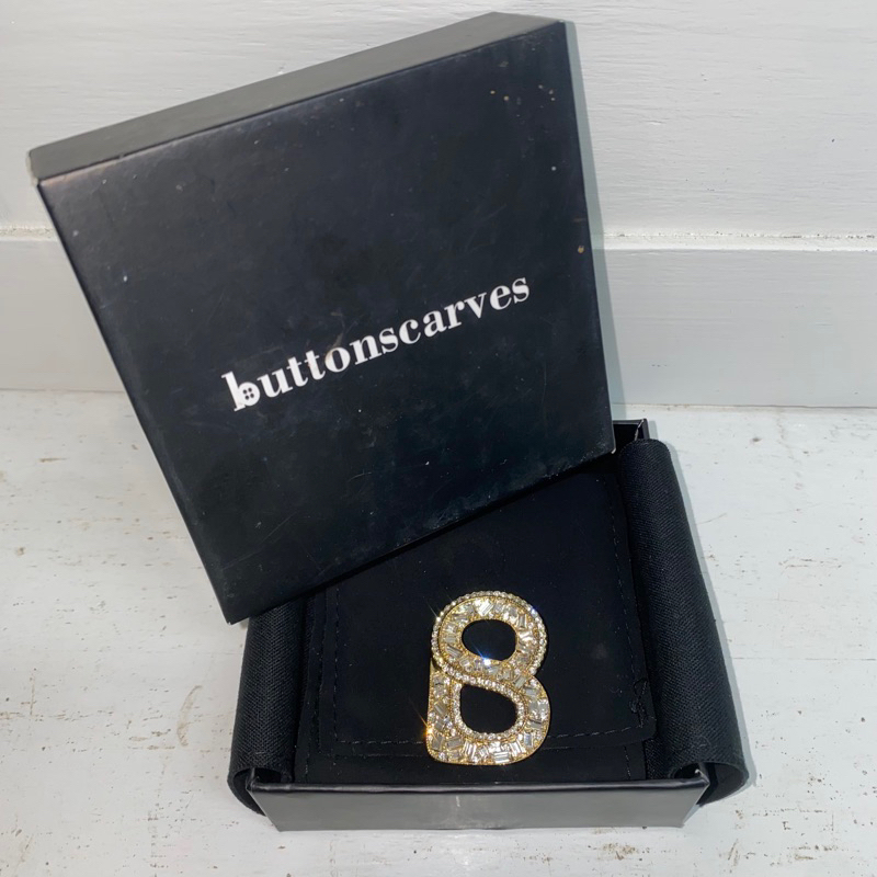 preloved BUTTONSCARVES luxe signature multi crystal brooch in gold original bros