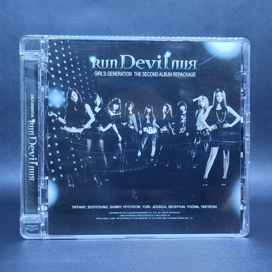 CD GIRLS GENERATION - RUN DEVIL RUN ALBUM REPACKAGE IMPORT & INTO THE NEW WORLD THE 1ST ASIA TOUR