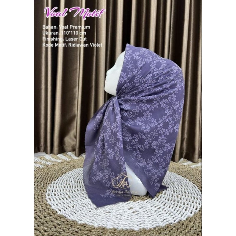 Hijab Segi Empat Voal Motif Ridiawan Warna Ungu Tua Kerudung Jilbab Murah Terbaru