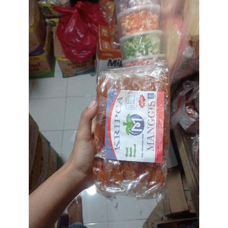 

Snack kripik kaca varian rasa pedas 1 pack isi 20 pcs