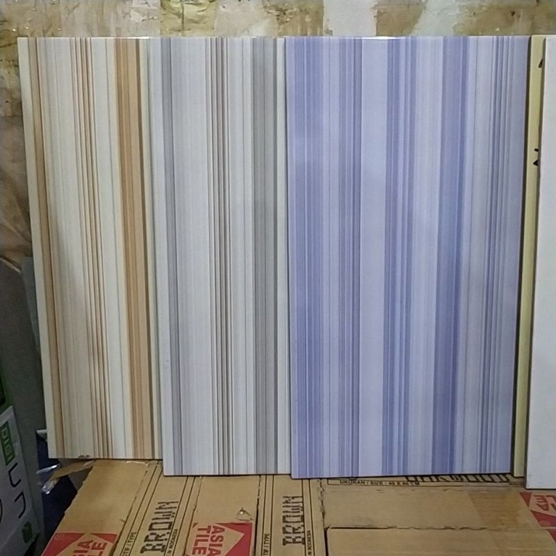 Keramik Dinding 25X40 MARINA UNO KW EXPORT GLOSSY