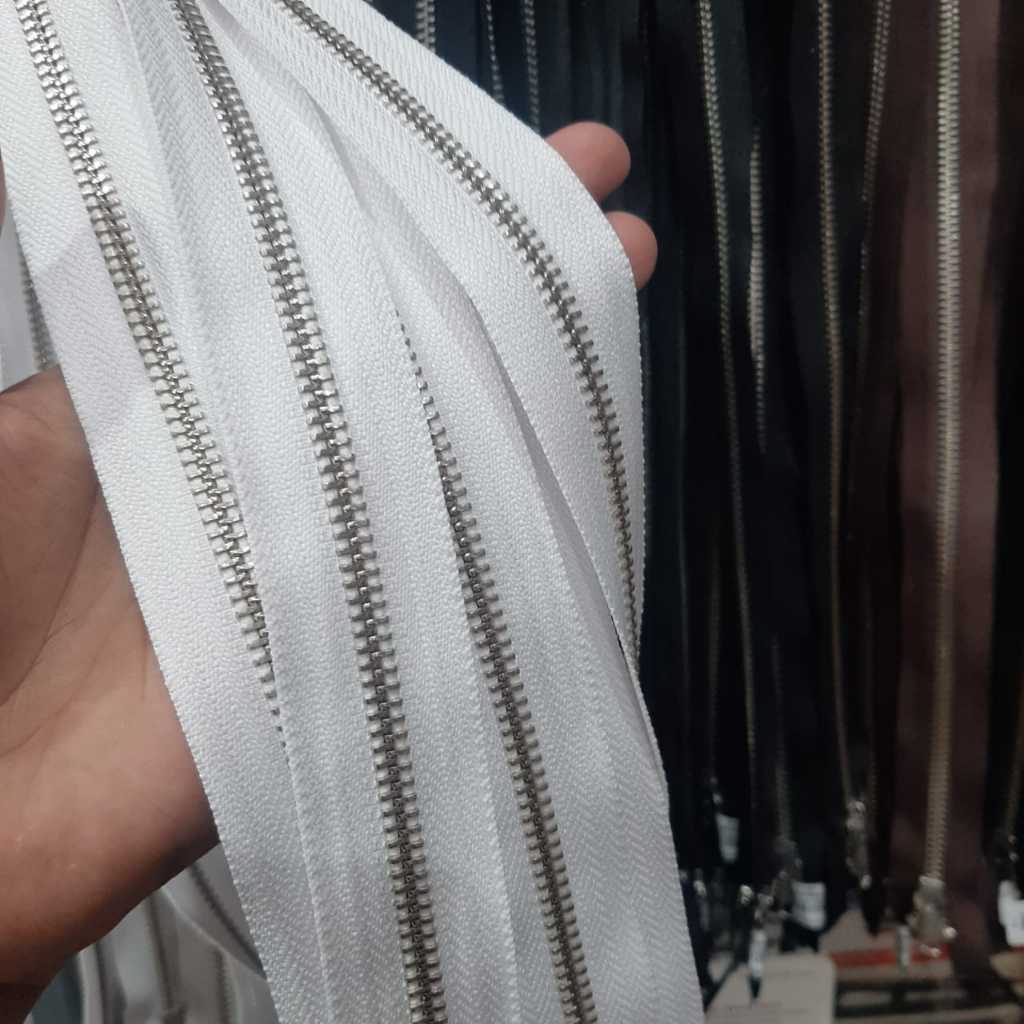 Resleting Lusinan Jaket