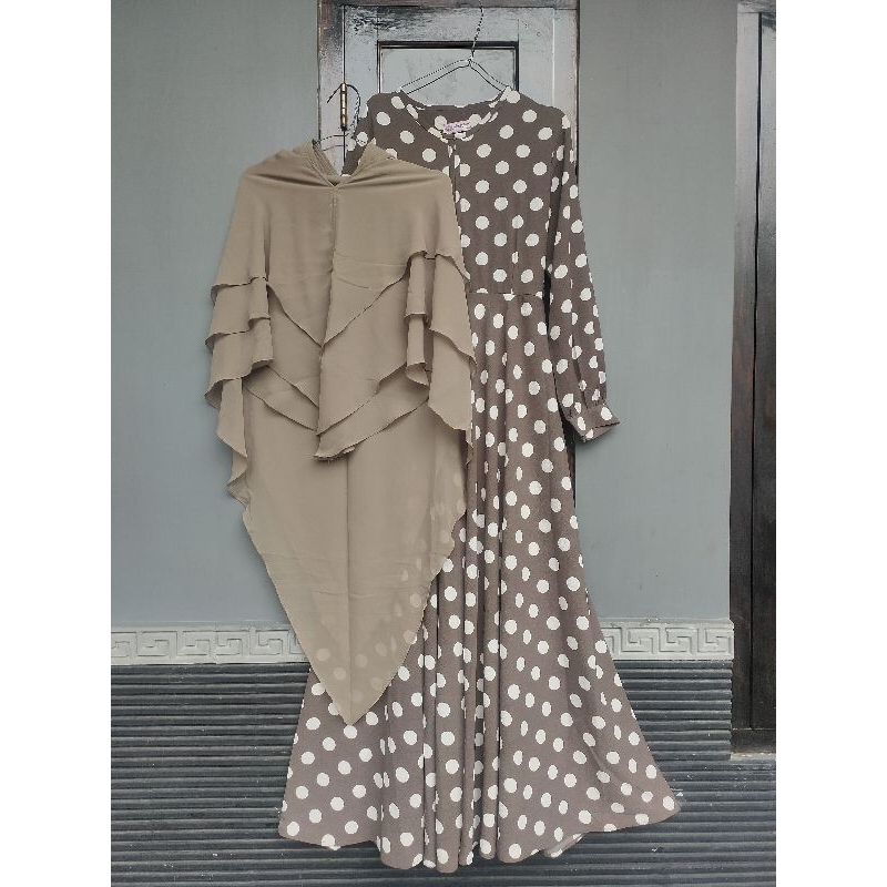 Sale ambyar set dress polka brand Annisa Syari by ASM