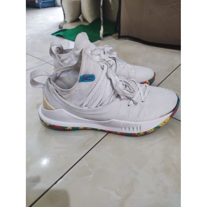 Sepatu UNDER 4RM0UR Curry 5 5econd (42)