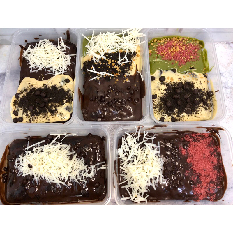 

brownies lumer full toping size 650ml (banjarmasin)